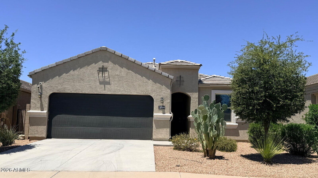 37844 W Amalfi Avenue - Photo 0