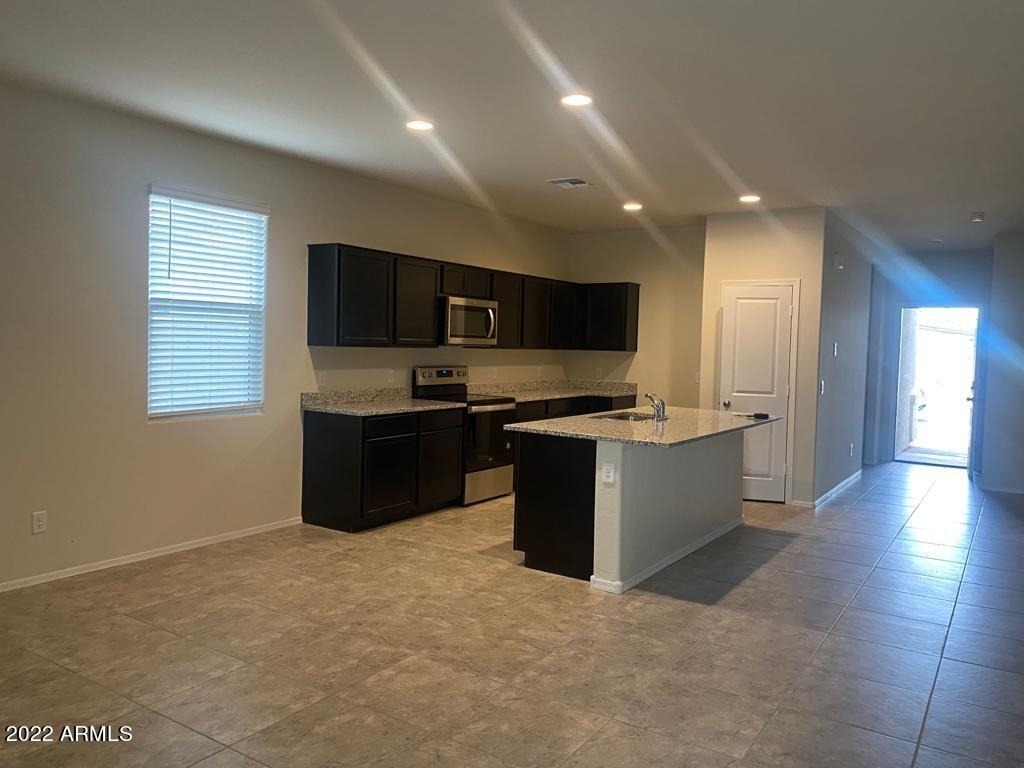 2059 E Piedmont Place - Photo 2