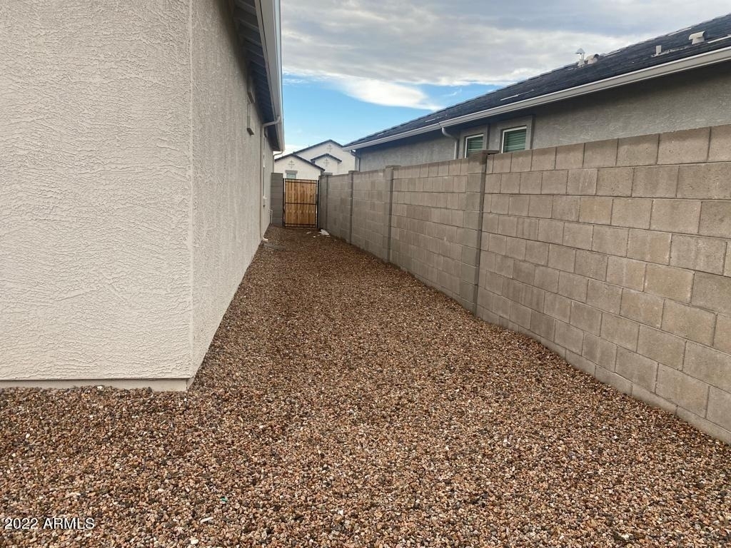 2059 E Piedmont Place - Photo 15