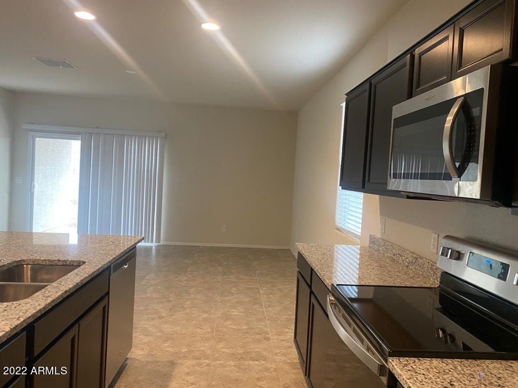 2059 E Piedmont Place - Photo 3