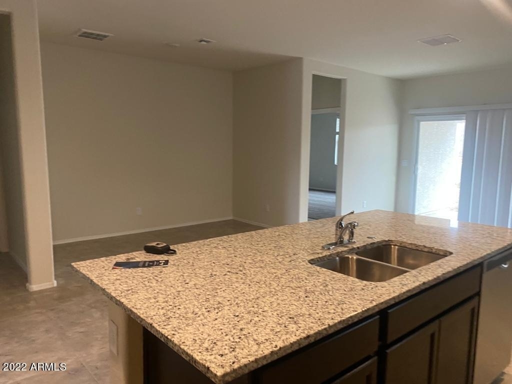 2059 E Piedmont Place - Photo 4