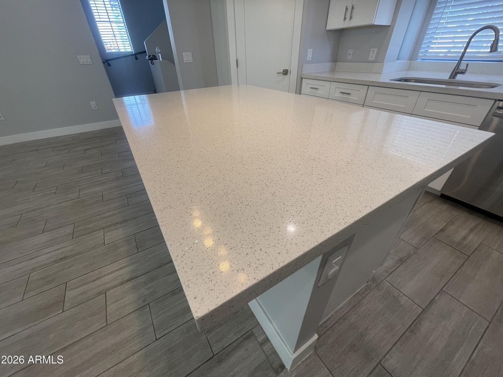 1020 E Spence Avenue - Photo 10