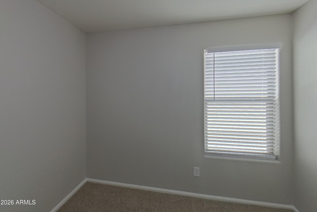 39964 W Sanders Way - Photo 11