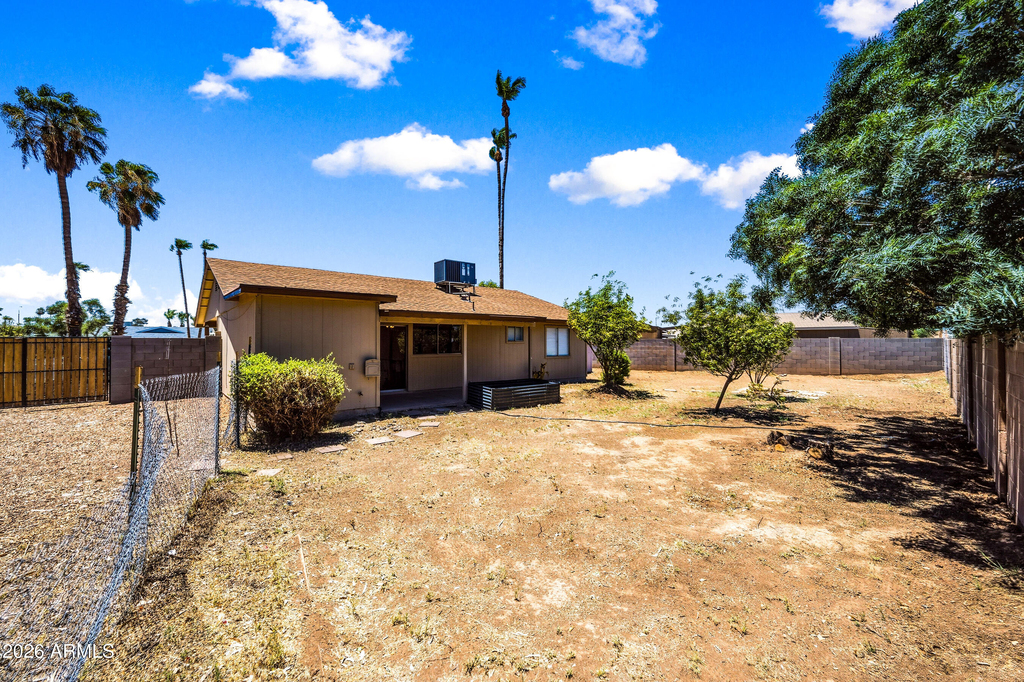 2216 W Straford Drive - Photo 23