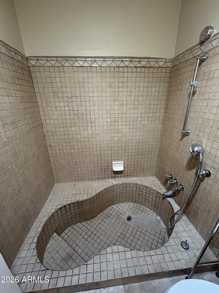 5100 N Miller Road - Photo 35
