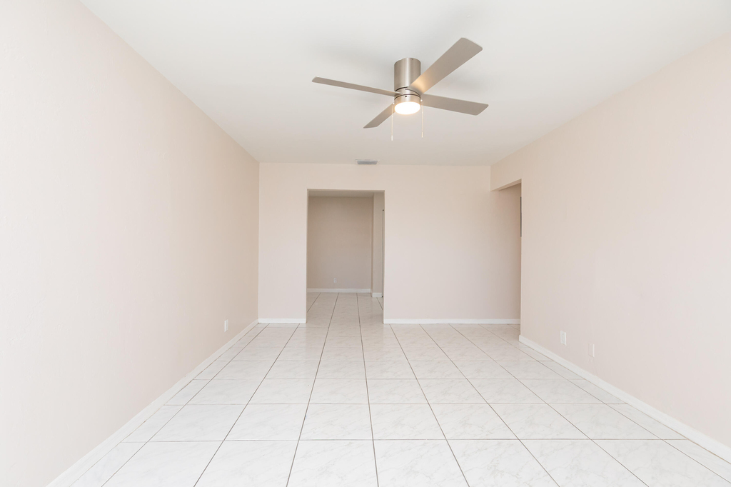 7750 Sw 10th Court - Photo 8