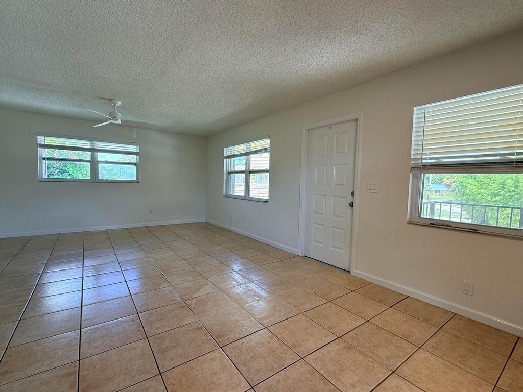 3362 Se Jefferson Street - Photo 5