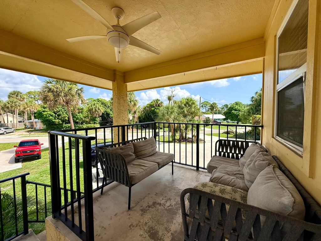 3362 Se Jefferson Street - Photo 2