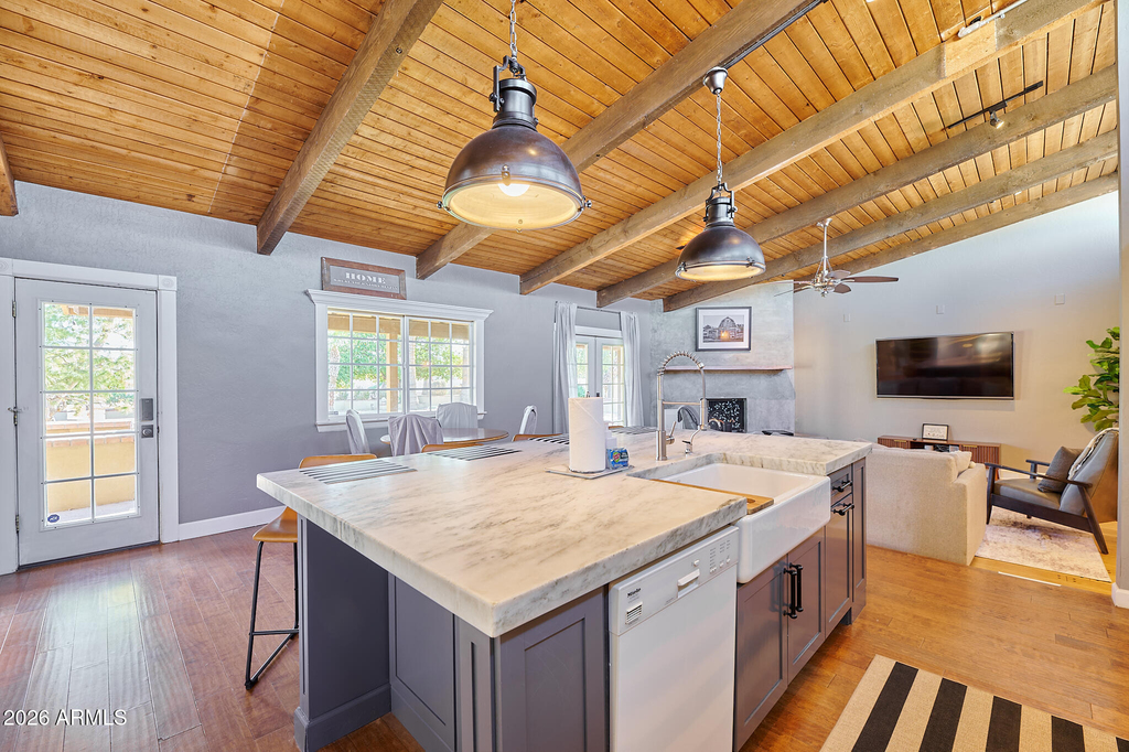 12617 N 71st Street - Photo 1