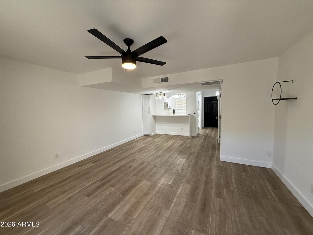 812 W 14th Street - Photo 10