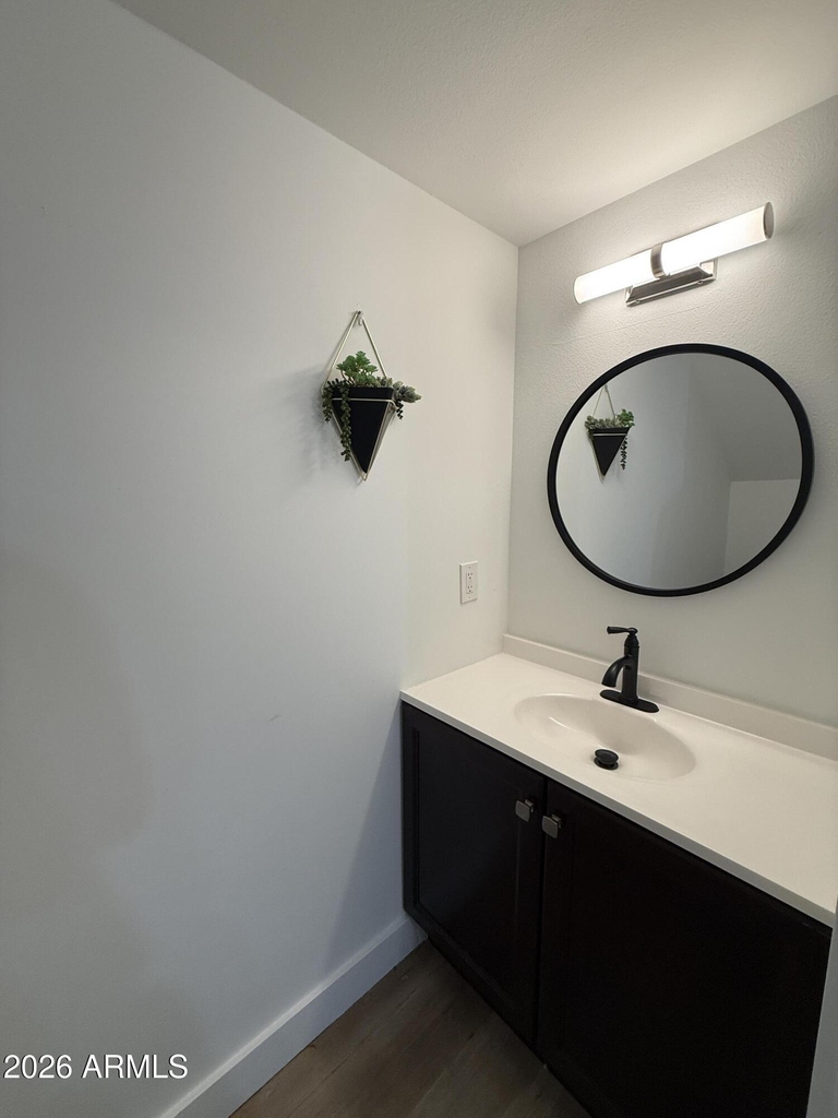 812 W 14th Street - Photo 6