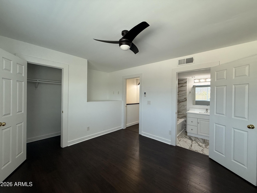 812 W 14th Street - Photo 16
