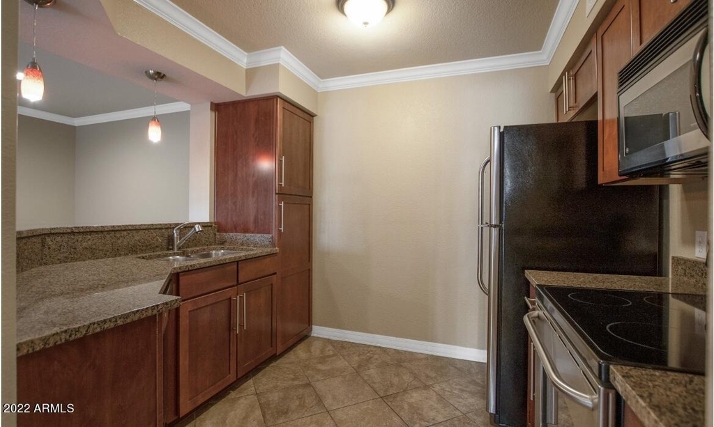 2025 E Campbell Avenue - Photo 5