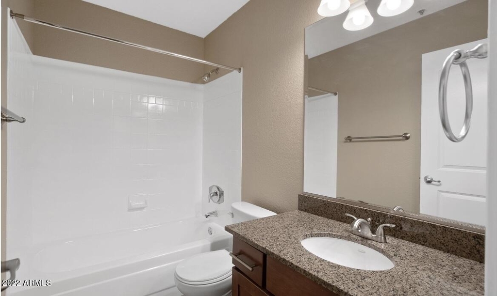 2025 E Campbell Avenue - Photo 8