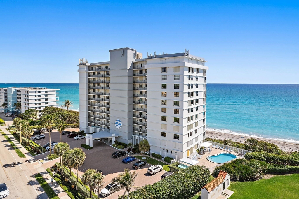 840 Ocean Drive - Photo 1