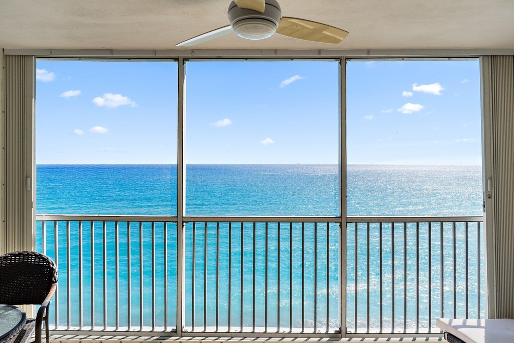 840 Ocean Drive - Photo 15