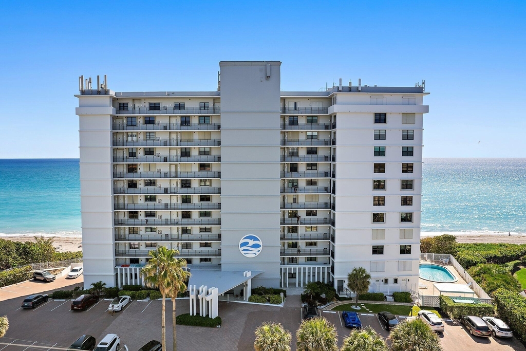 840 Ocean Drive - Photo 0