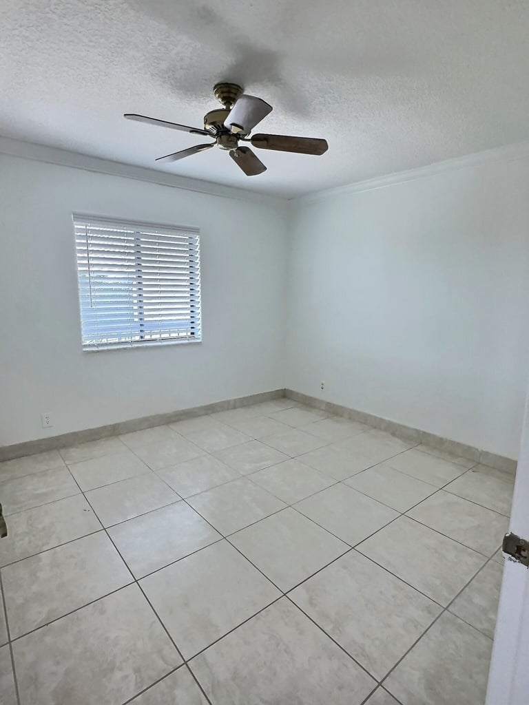 3050 Presidential Way - Photo 12