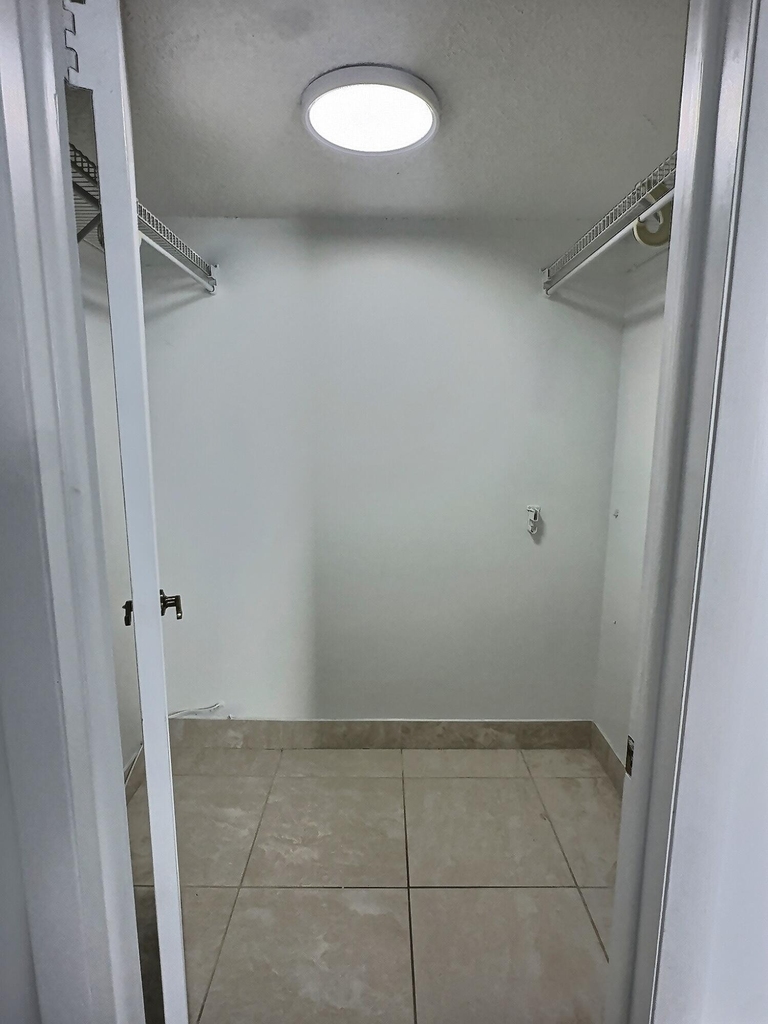 3050 Presidential Way - Photo 16