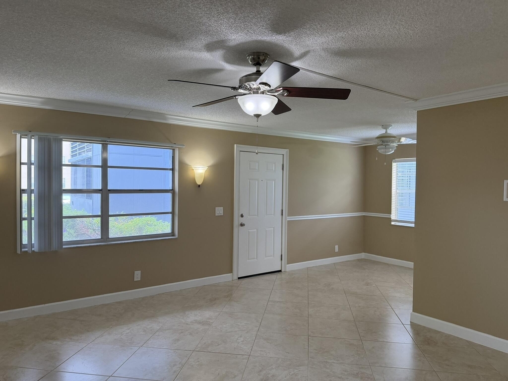 119 Burgundy C - Photo 4