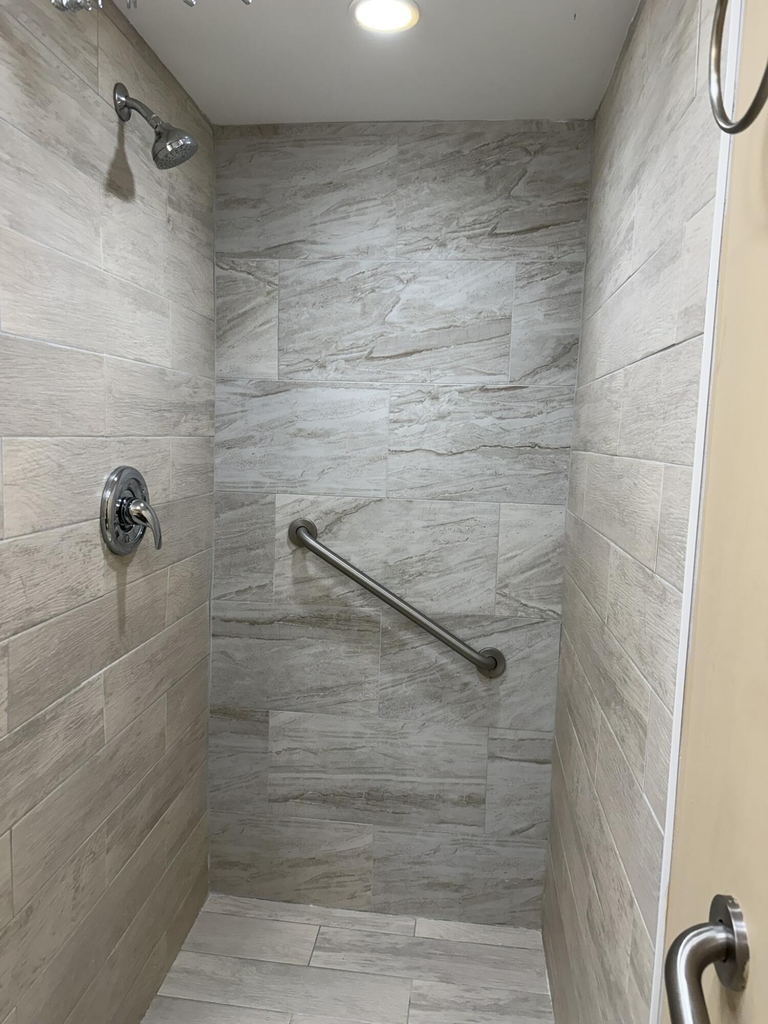 119 Burgundy C - Photo 15