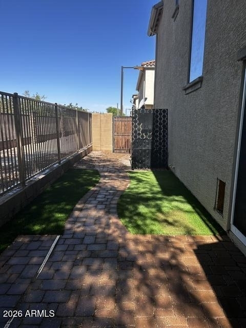 1731 E Elgin Street - Photo 35