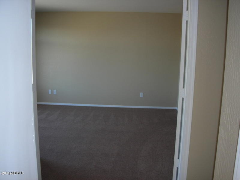5725 S 32nd Lane - Photo 7