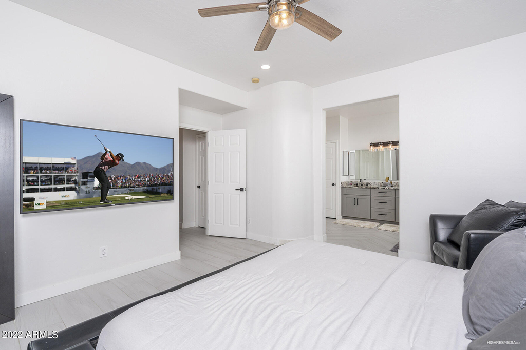 1036 E Susan Lane - Photo 6