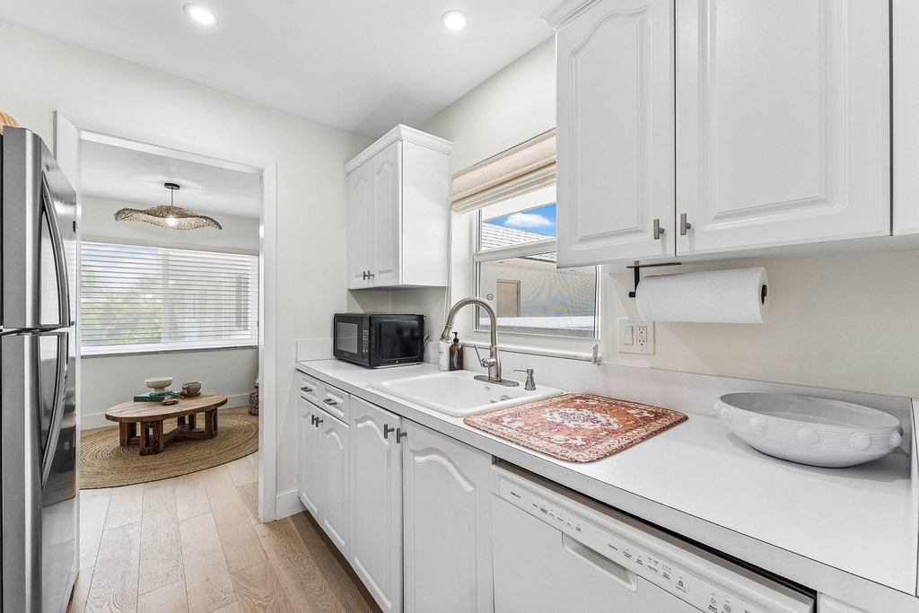 207 Tropic Isle Drive - Photo 13