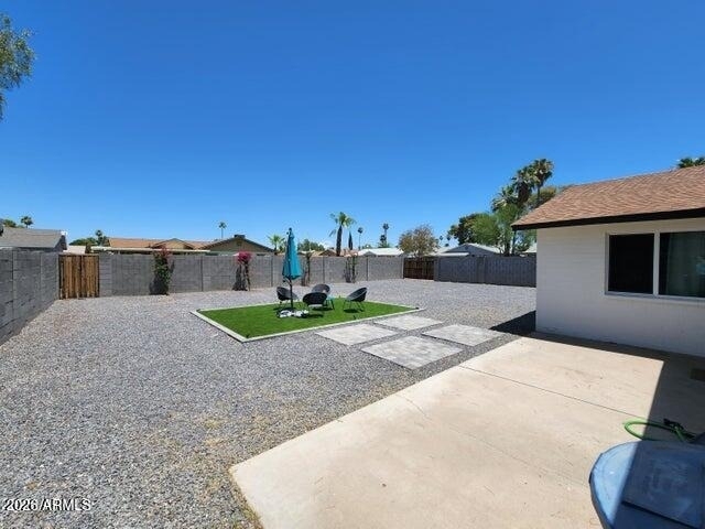 630 E Julie Drive - Photo 16