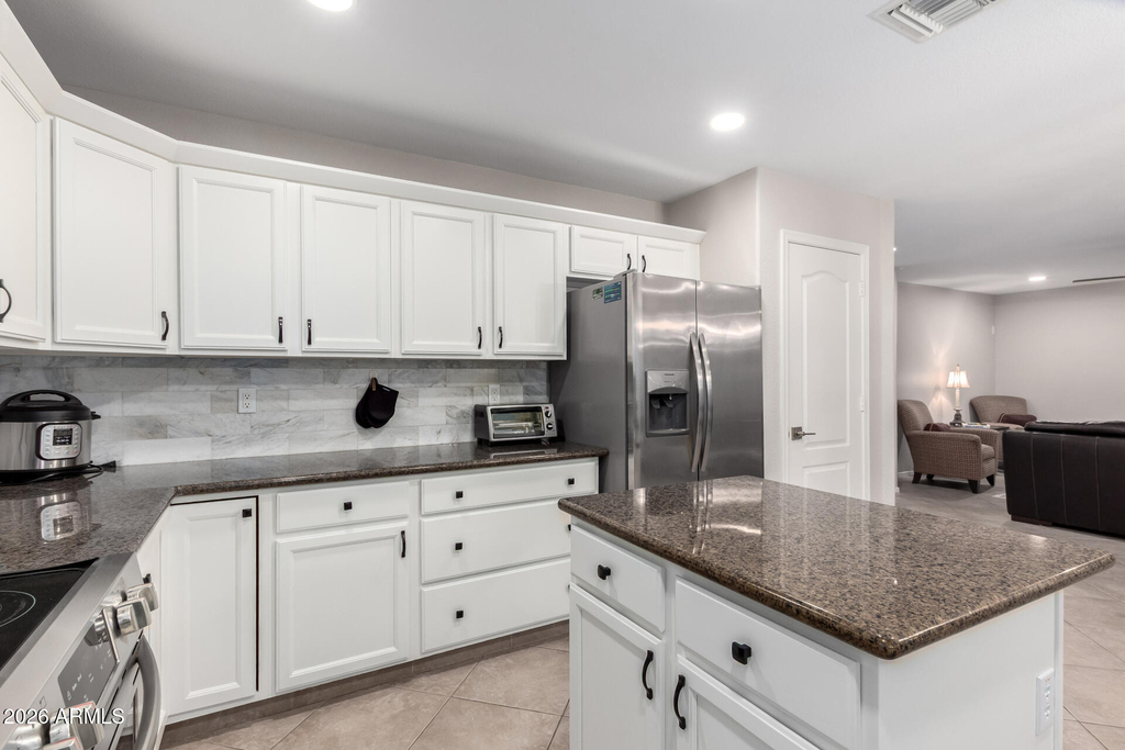 9696 E Sheena Drive - Photo 14