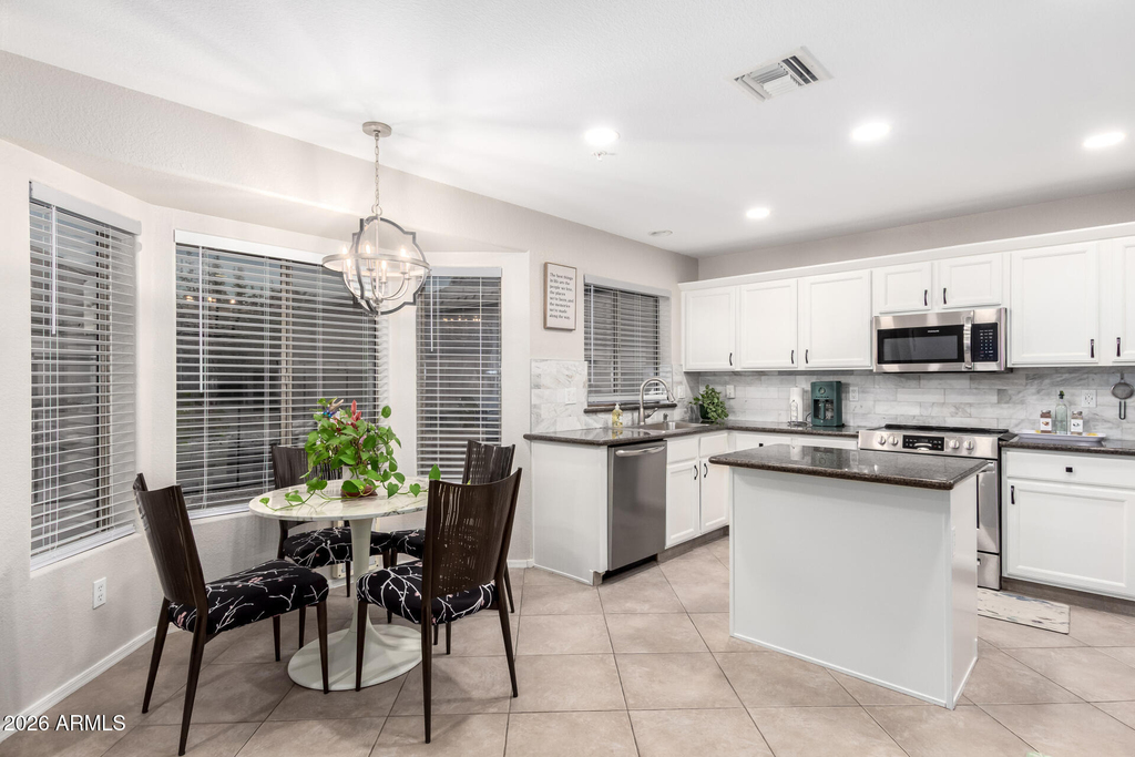 9696 E Sheena Drive - Photo 10