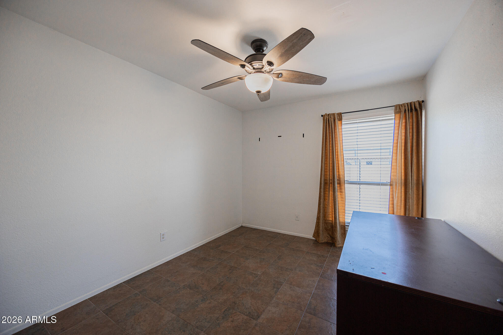 6008 W Augusta Avenue - Photo 16