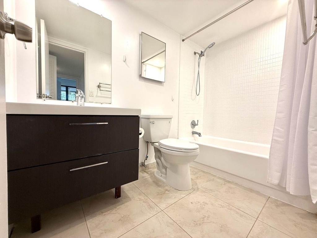 1000 Parkview Drive - Photo 14