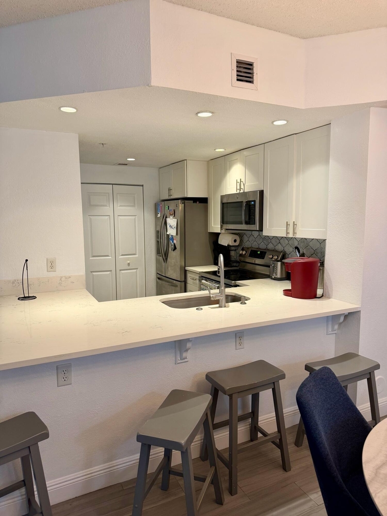 3018 Alcazar Place - Photo 6