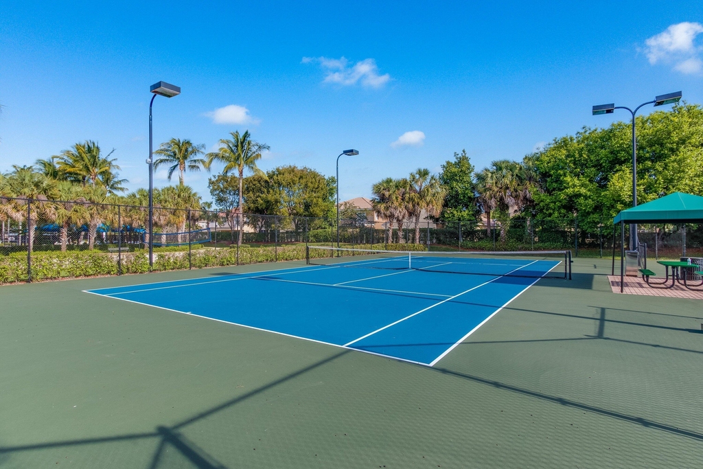 5477 Queenship Court - Photo 45