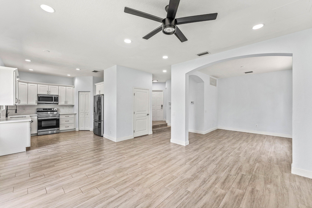 5477 Queenship Court - Photo 11
