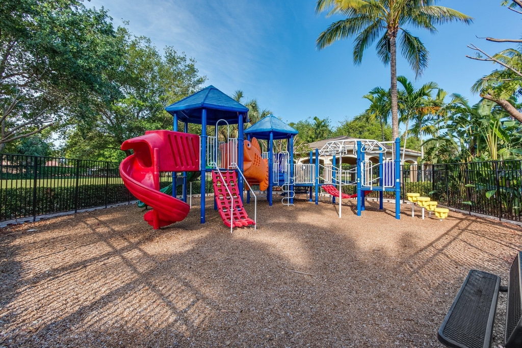 5477 Queenship Court - Photo 43
