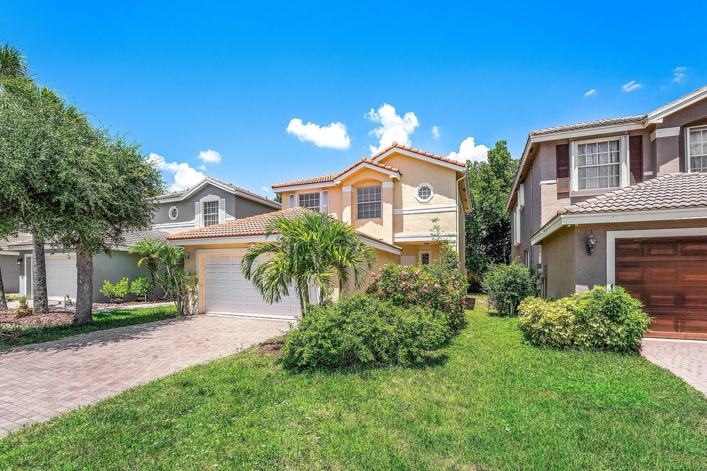 5477 Queenship Court - Photo 2