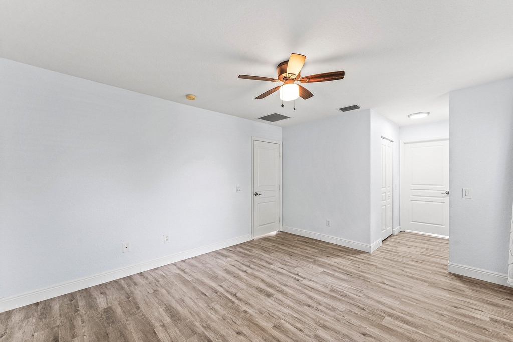 5477 Queenship Court - Photo 23