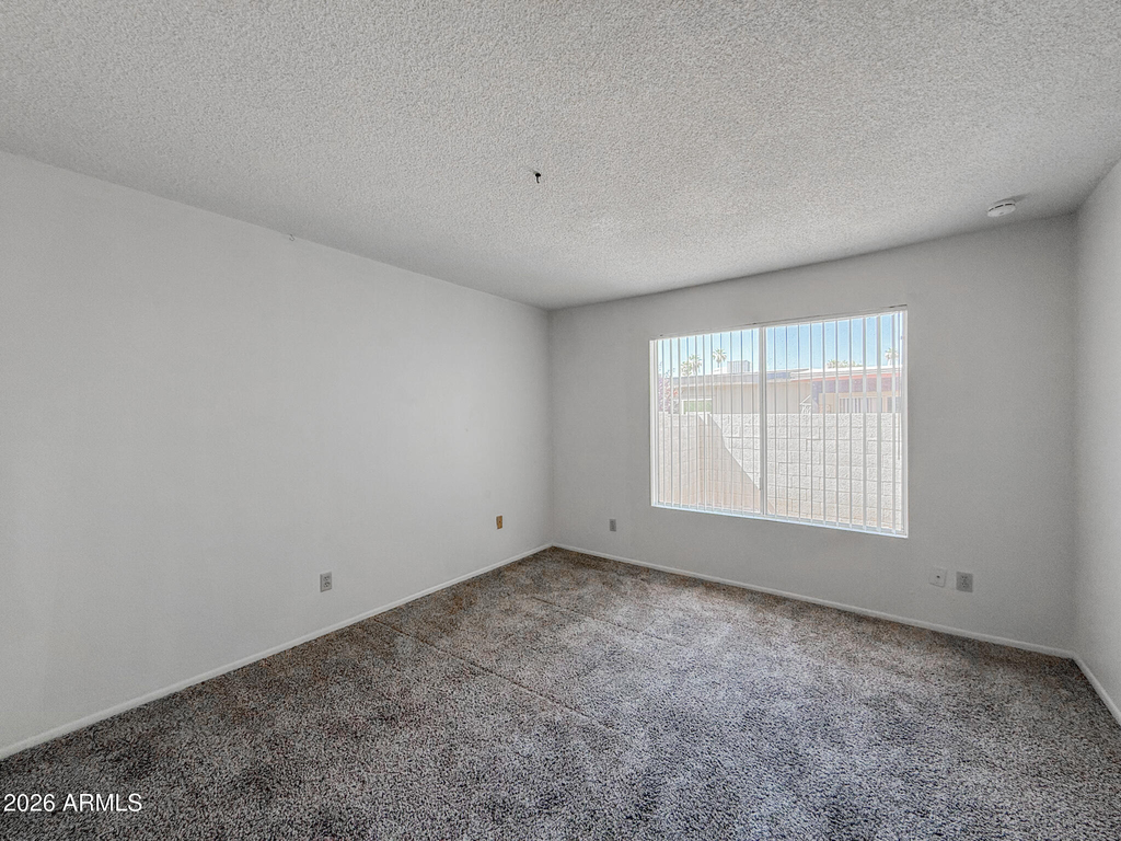 812 W Duke Drive - Photo 10