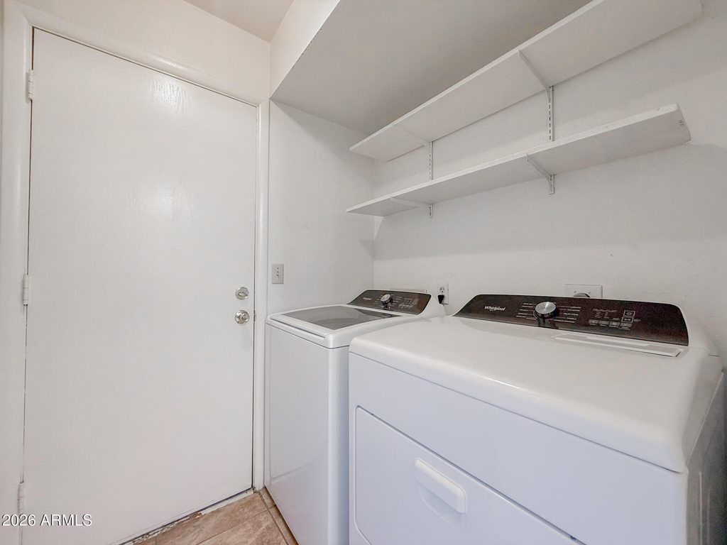 812 W Duke Drive - Photo 9
