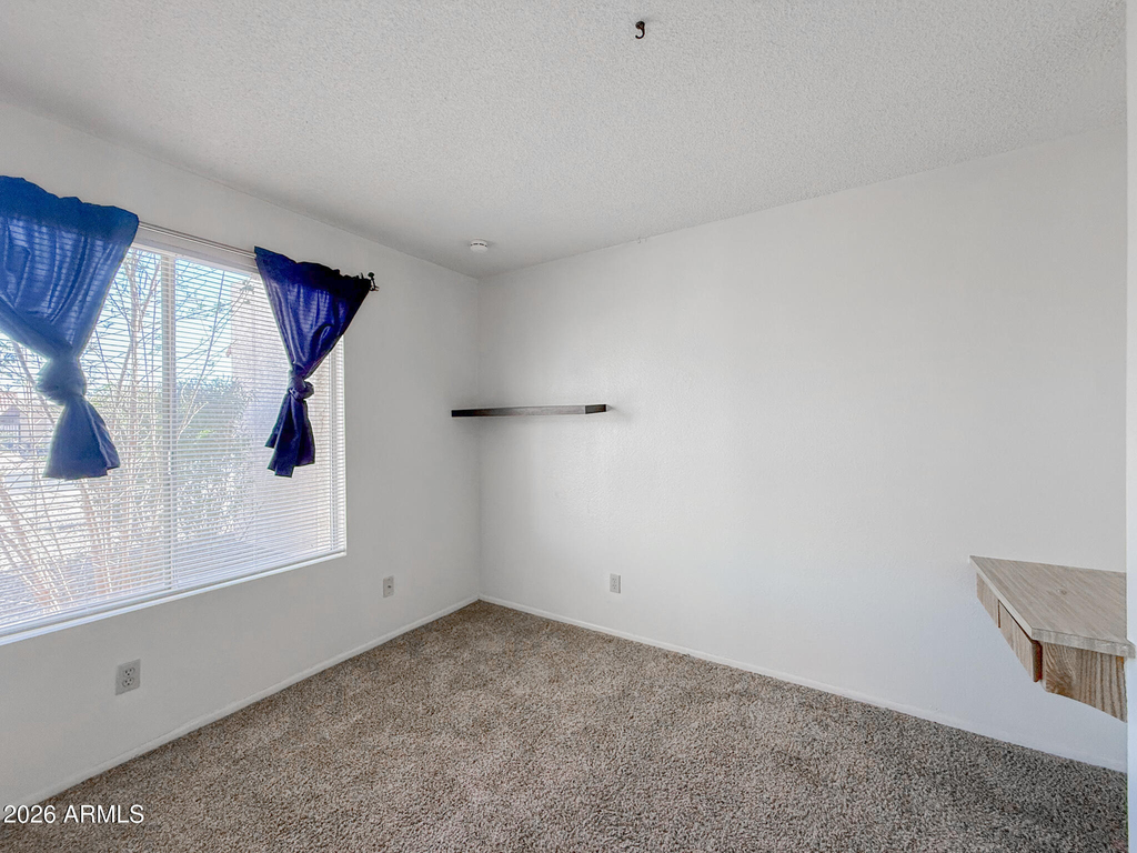 812 W Duke Drive - Photo 13