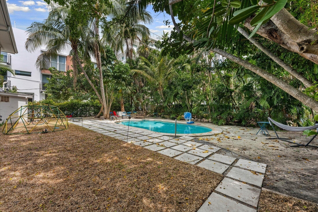 1145 101 St - Photo 19
