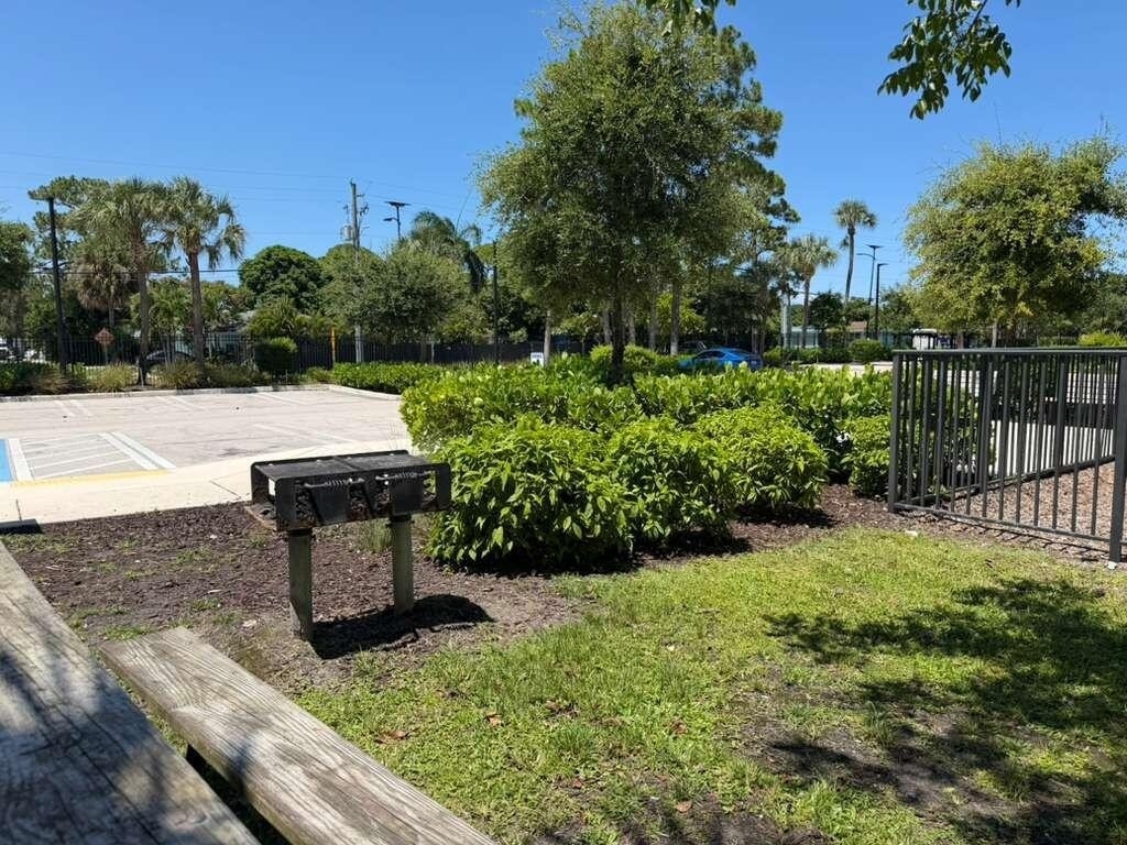 4260 Lakewood Road - Photo 10