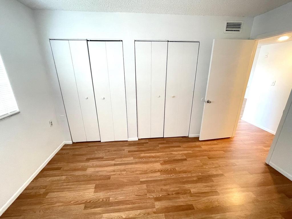 1068 N Benoist Farms Road - Photo 7