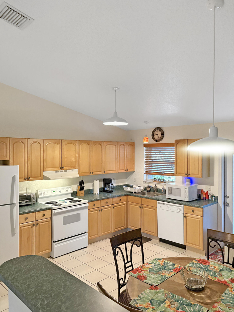 6580 Sw 49th Street - Photo 3