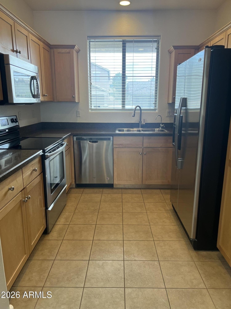 18167 N Arbor Drive - Photo 3