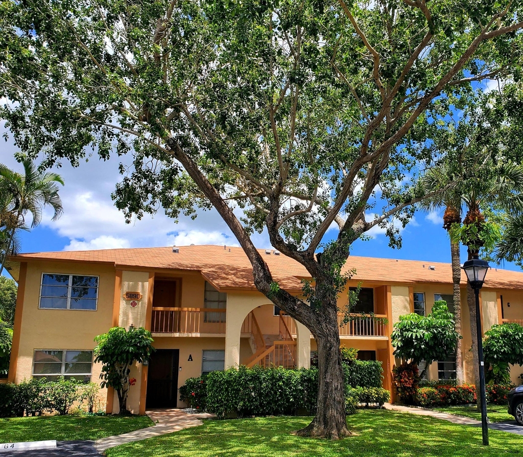 5890 Sugar Palm Court - Photo 0