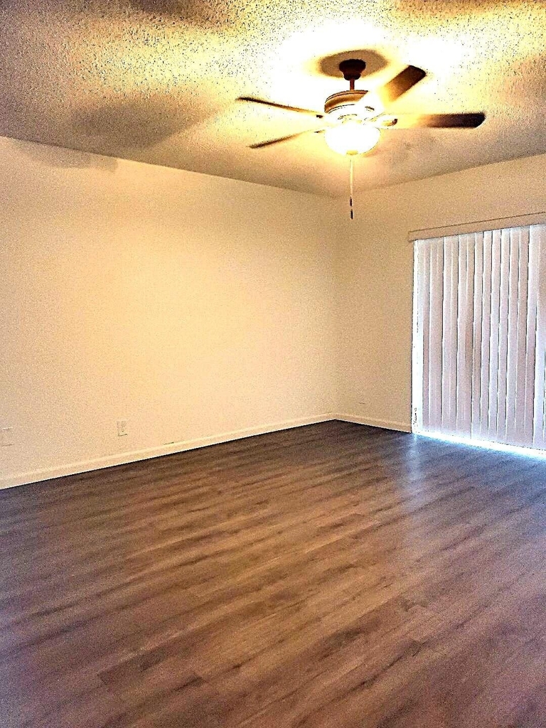 5890 Sugar Palm Court - Photo 8